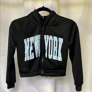 Revelation girls croppedBlack Hoodie with New York Print zip up medium
